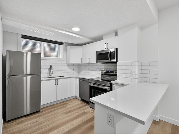 2nd image of 28 Renwyck Pl #Basement