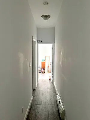 Rented by In Haus LLC | media 25