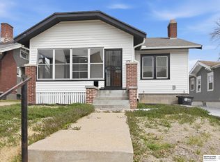 2730 Whitmore St, Omaha, NE 68112
