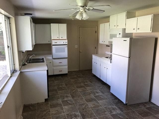 2nd image of 1517 W 12th St