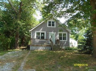 1121 W High St, Edwardsville, IL