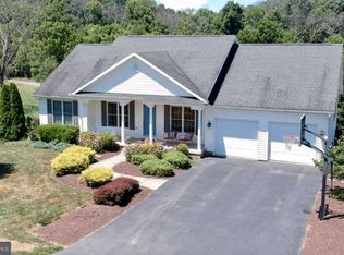 151 Flicker Ln, Kearneysville, WV 25430