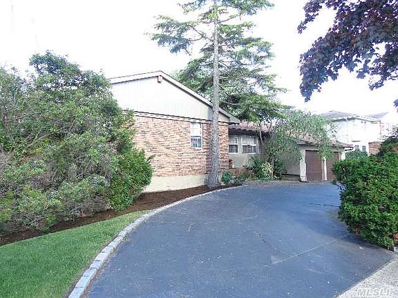 2nd image of 151 Whitewood Dr