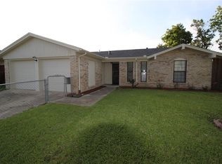 4003 Topaz Dr, Mesquite, TX 75150
