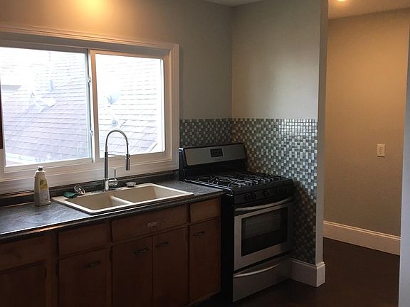 3rd image of 66 Como Ave #2