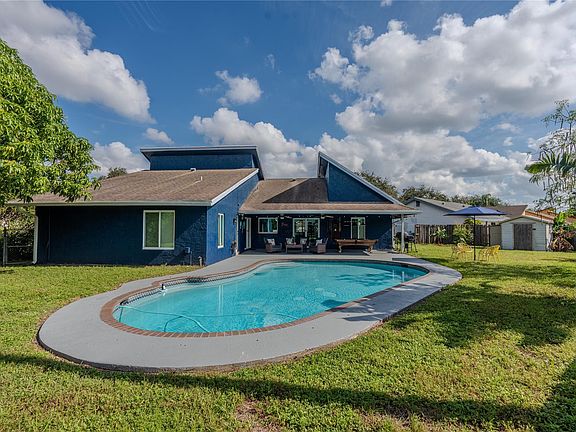 3rd image of 9470 NW 43rd Street