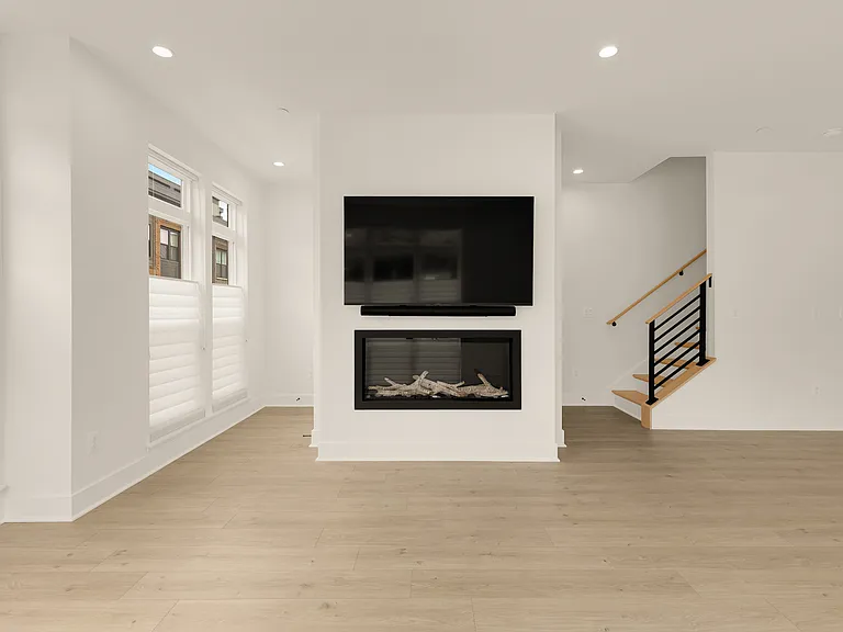 5530 Topaz Ln — Photo 6