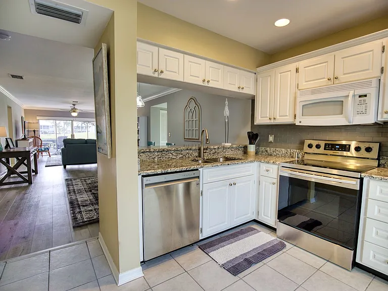 208 Cerromar Way S #26 — Photo 22