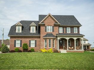 208 Maplewood Dr, Georgetown, KY 40324