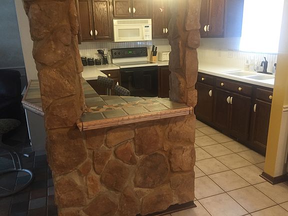 Kitchen/breakfast bar