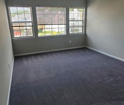 4th image of 8343 Montgomery Run Rd Unit L