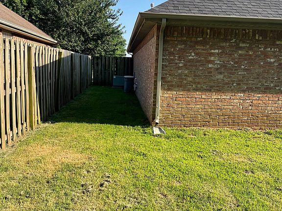 4th image of 3807 W Amour Dr