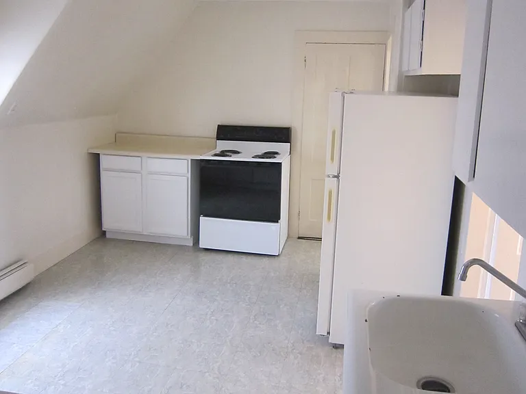 16 Myrtle St #1 — Photo 8