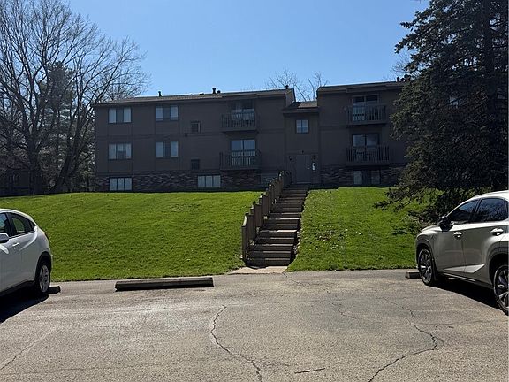 2nd image of 2467 Brook Ledge Rd APT 23B
