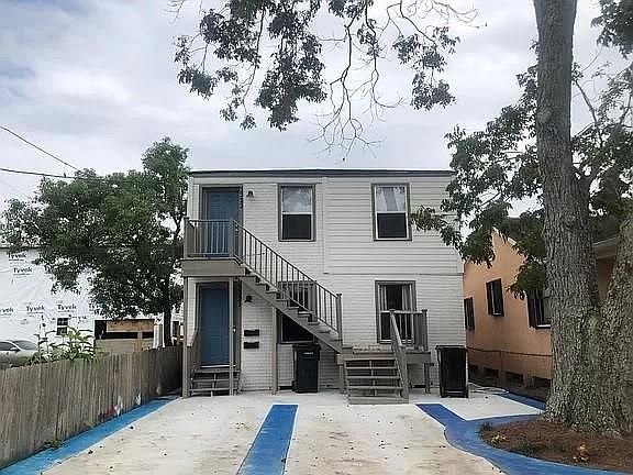 1st image of 3323 Cherry St #23