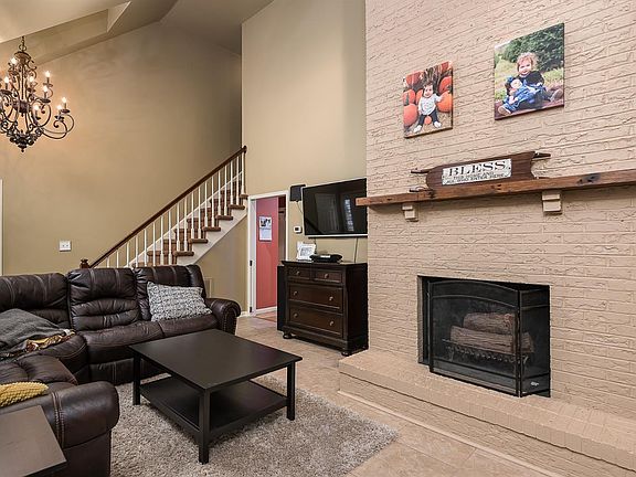 5th image of 104 Del Mar Dr