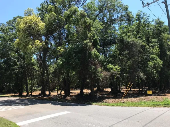 116 22nd Ave, Apalachicola, FL 32320