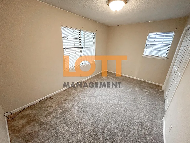 31 Saint Mark Rd — Photo 11