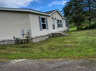 5210 Dove Rd, Kimball, MI 48074