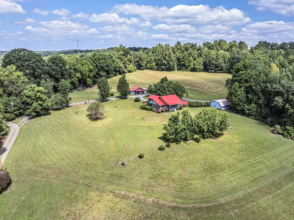 2580 Petty Rd, Charlotte, TN 37036