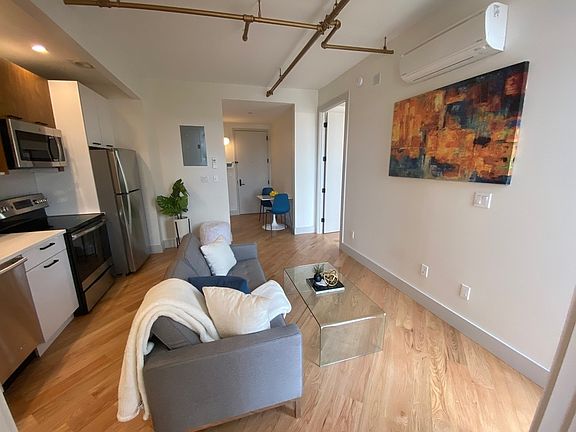 2nd image of 411 E 135th St #5C