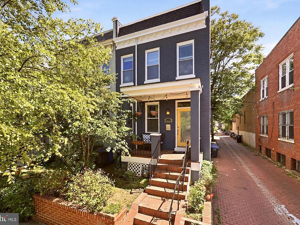 1st image of 1425 C St NE