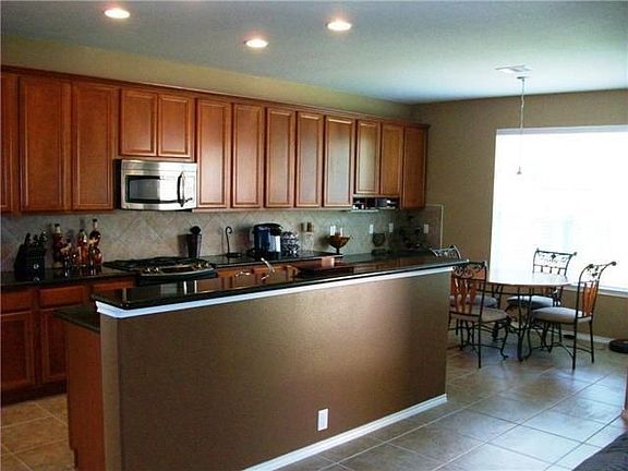 5th image of 13727 Lake White Rock Dr