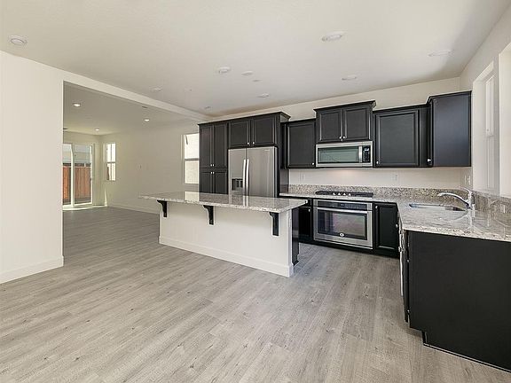 4th image of 4305 Healdsburg Way