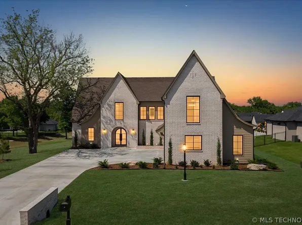 17683 E White Tail Cv, Owasso, OK 74055