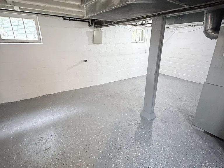 512 Inman St — Photo 10