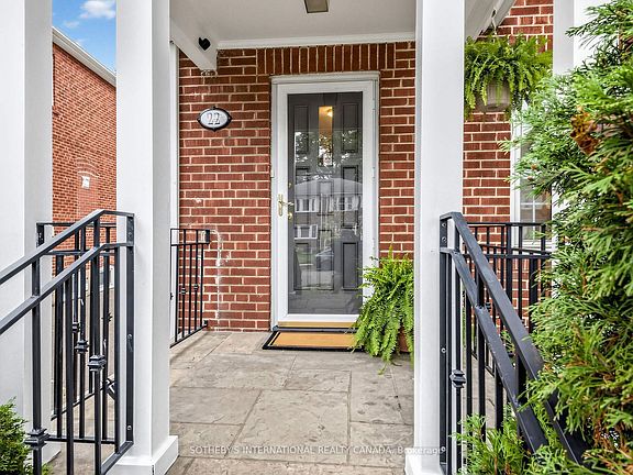 3rd image of 22 Thursfield Cres