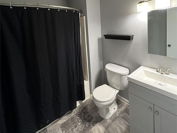 2nd image of 21 Countryplace Ln
