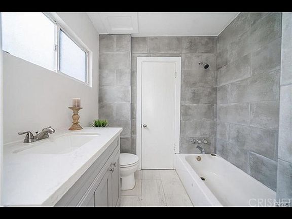 3rd image of 521 N Avenue 50 #1/4
