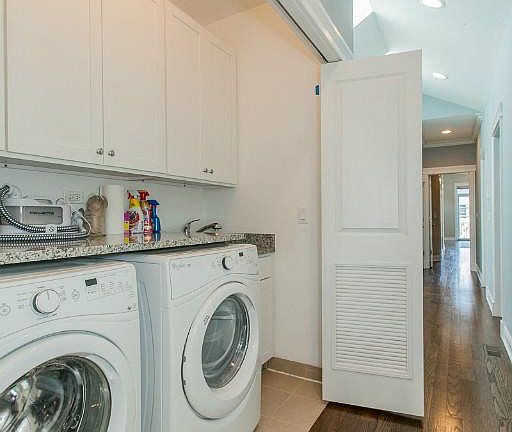 2nd image of 3312 N Kenmore Ave #2F