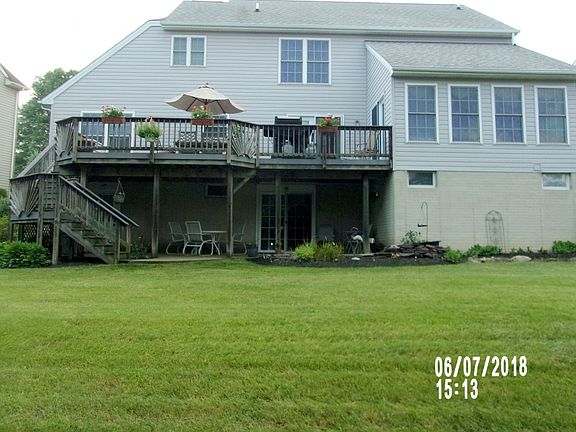 4th image of 317 Streett Cir