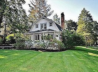 52 Old Stone Church Rd, Upper Saddle River, NJ 07458