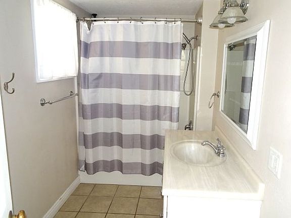 4th image of 244 N Court St