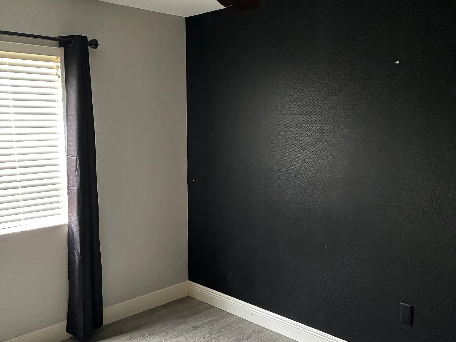 1 bed, 694 sqft, $1,699 — Photo 2