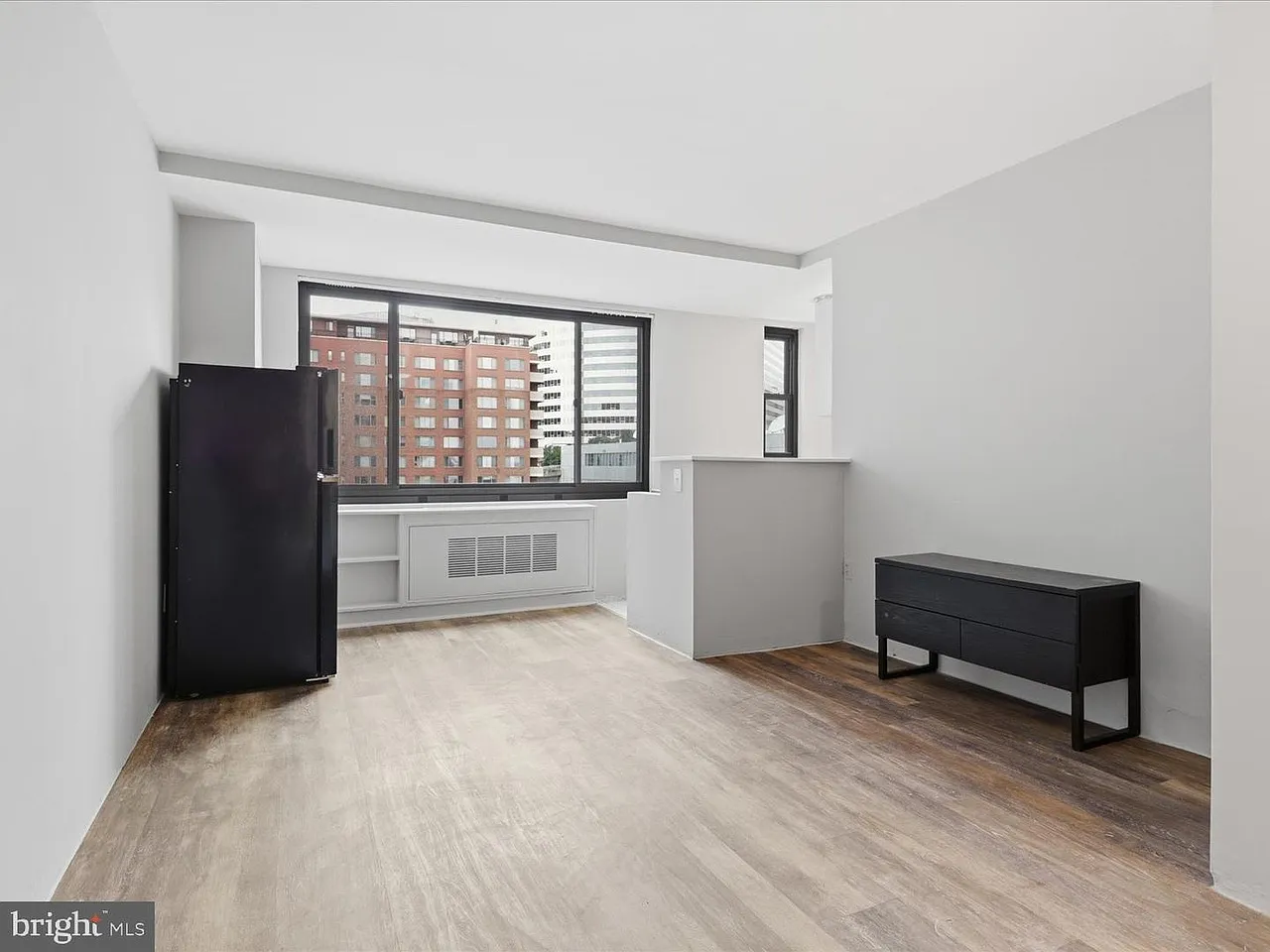 Studio, 385 sqft, $1,650 — Photo 4