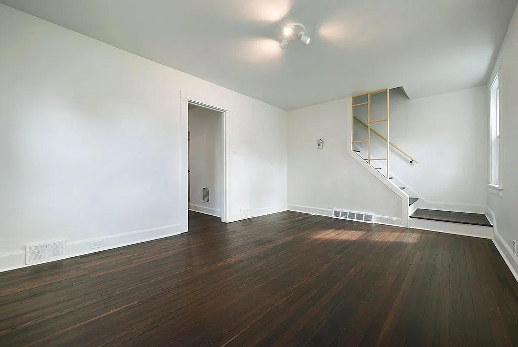 2 bed, 1000 sqft, $1,385 — Photo 3