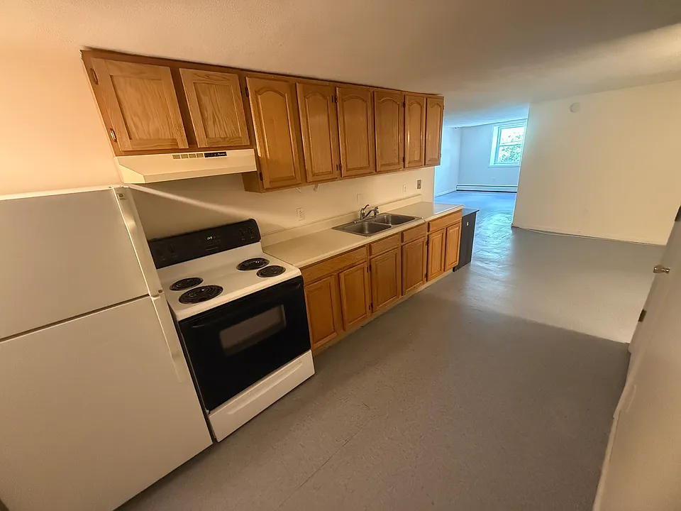 236 Genesee St #2