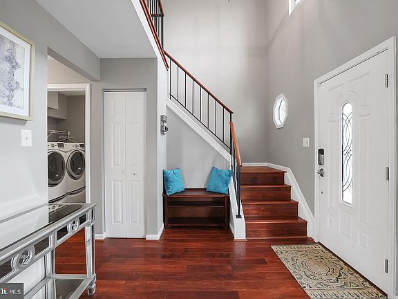 4th image of 502 Maple Tree Way