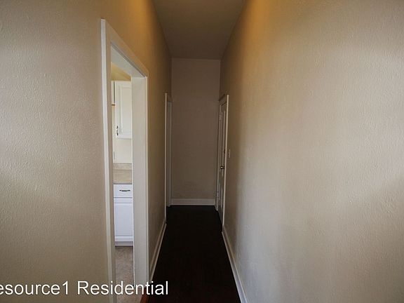 5th image of 2052 4th Ave #2052