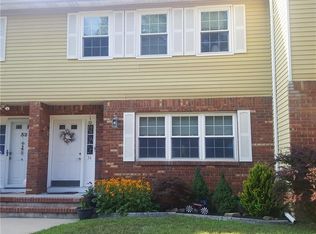 34 Townsend Dr #34, Matawan, NJ 07747