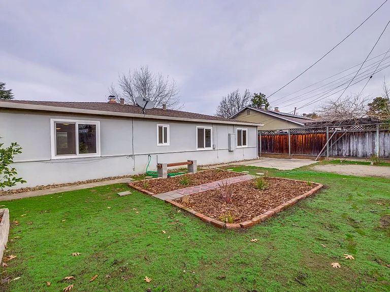 1778 Balsa Ave — Photo 41