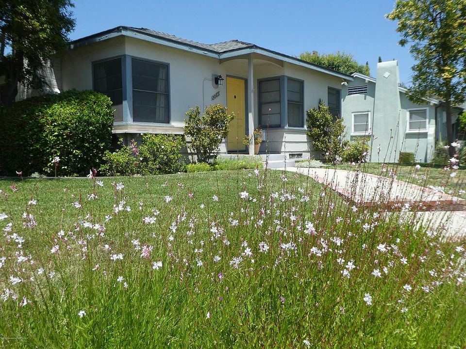 1st image of 2065 Las Lunas St