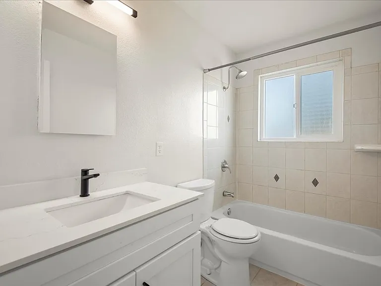 1339 Park Dr — Photo 8