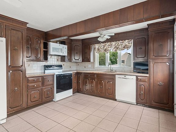 5th image of 175 Rumney Rd