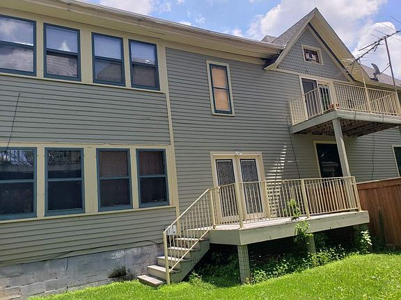 3rd image of 1140 N Church St
