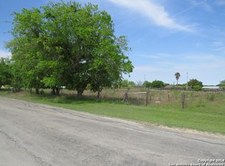 2032 Town Creek Rd, Cibolo, TX 78108